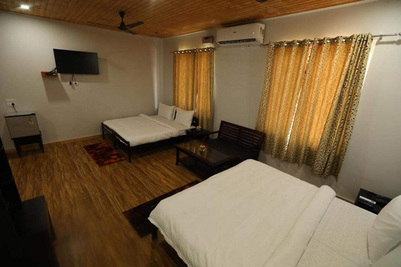Le Roi Floating Huts & Eco Rooms Tehri New Tehri Exterior foto